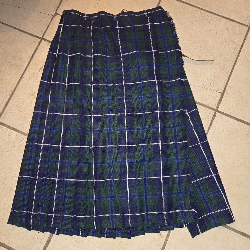 Kilt- Catholic Uniform Blue & Green Size 6 Windsor Fashions Clan (Ladies)